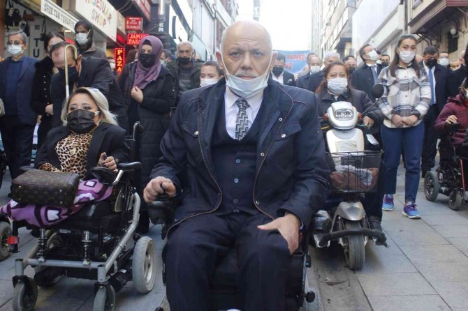 Giresun’da Engelliler Gününde 94 Tekerlekli Sandalye Hediye Edildi