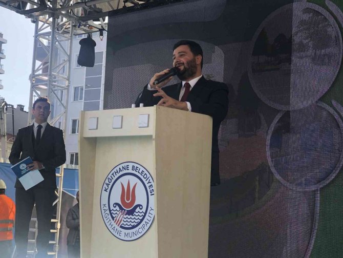 Kağıthane’de Kapalı Otopark Ve Pazar Yerinin Temeli Atıldı