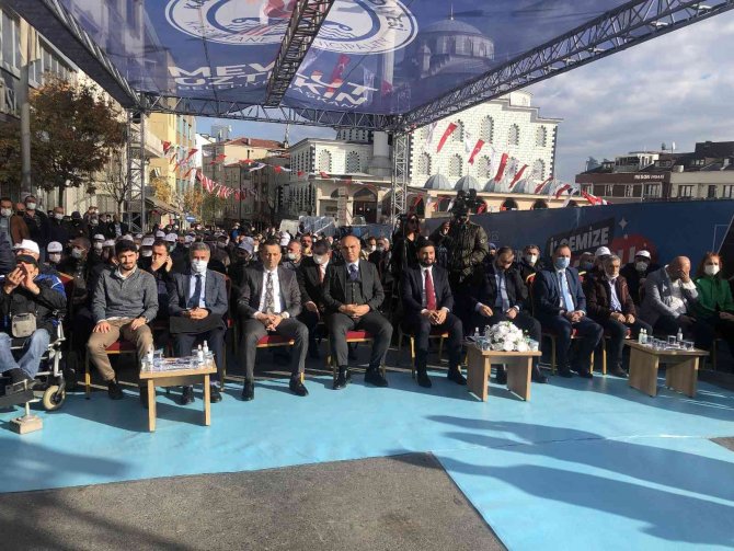 Kağıthane’de Kapalı Otopark Ve Pazar Yerinin Temeli Atıldı