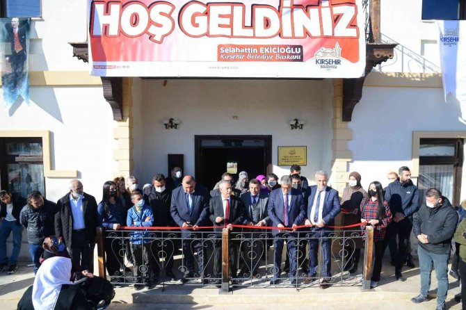Kırşehir’de, Engelsiz Yaşam Rehabilitasyon Ve Gündüz Bakım Evi Açıldı