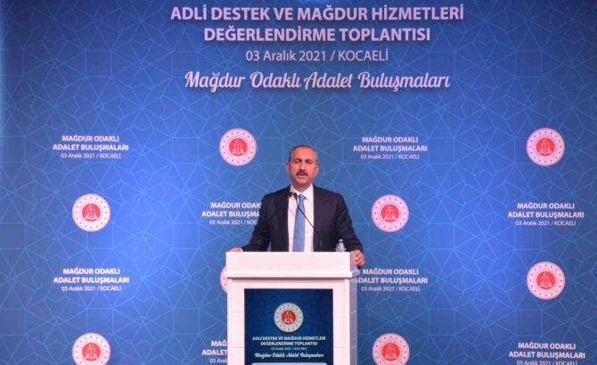 Adalet Bakanı Gül: “İ̇nsanlar Kendi Çocuğunu Görmek İçin Artık Para Ödemeyecek”