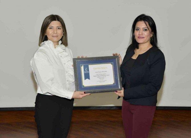 Başarısının Sırlarını Üniversiteli Öğrencilere Anlattı