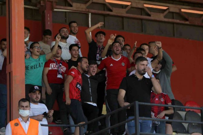 Turgutluspor’un Yeni Yönetiminden Taraftara Jest