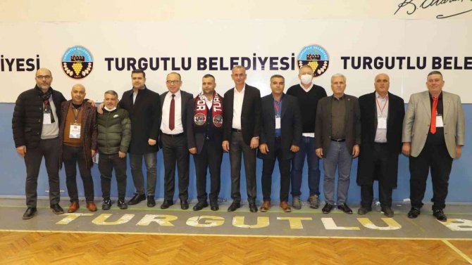 Turgutluspor’un Yeni Yönetiminden Taraftara Jest