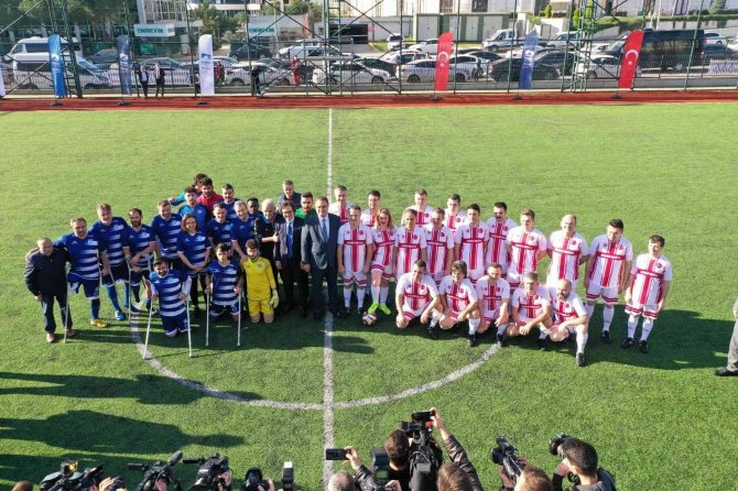 Pendik’te Anlamlı Maç!