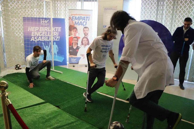 Ampute Milli Takım Oyuncuları İle Hekimler Empati Maçı Yaptı