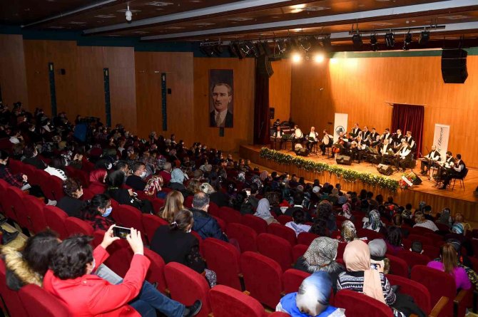 Yunus Emre Vefatının 700’üncü Yılında İlahilerle Ve Dualarla Anıldı
