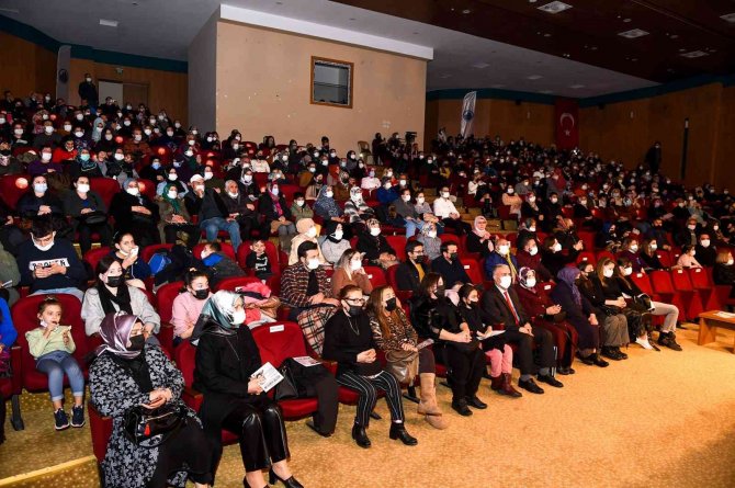 Yunus Emre Vefatının 700’üncü Yılında İlahilerle Ve Dualarla Anıldı