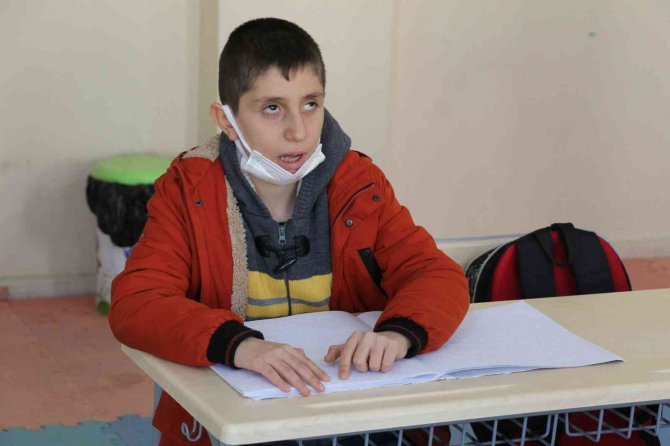 Görmeyen Gözler Başarısına Engel Olamadı