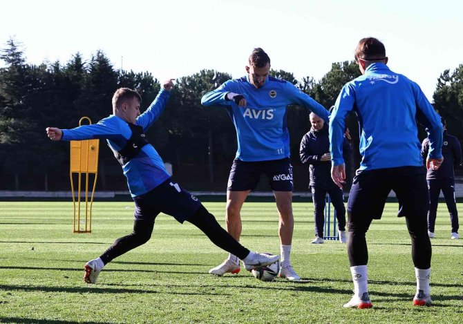 Fenerbahçe’de Rizespor Maçı Hazırlıkları Devam Etti