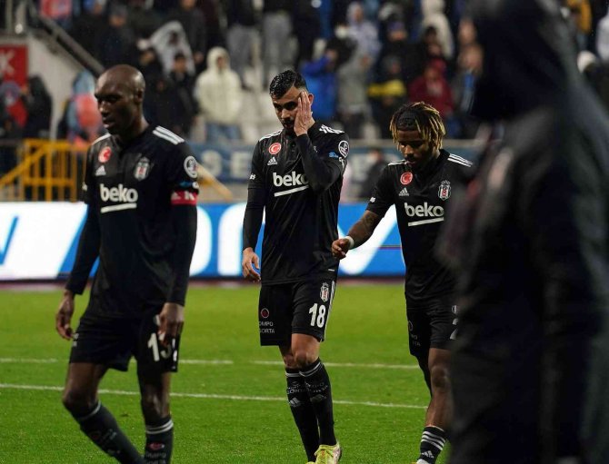Spor Toto Süper Lig: Kasımpaşa: 1 - Beşiktaş: 1 (Maç Sonucu)