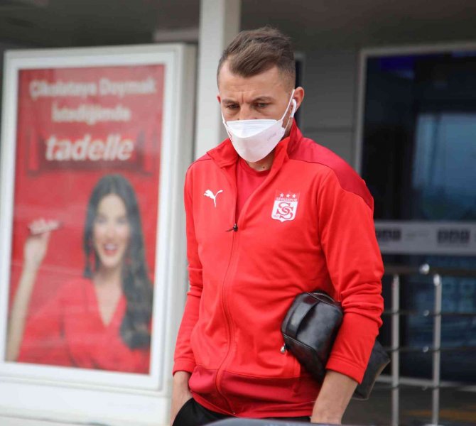Sivasspor Kafilesi Alanya’ya Ulaştı