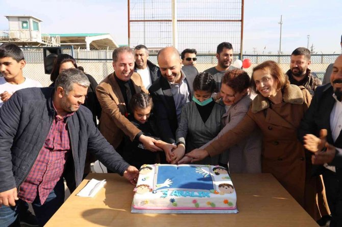 Ak Partililer Engelliler İle Bir Araya Geldi