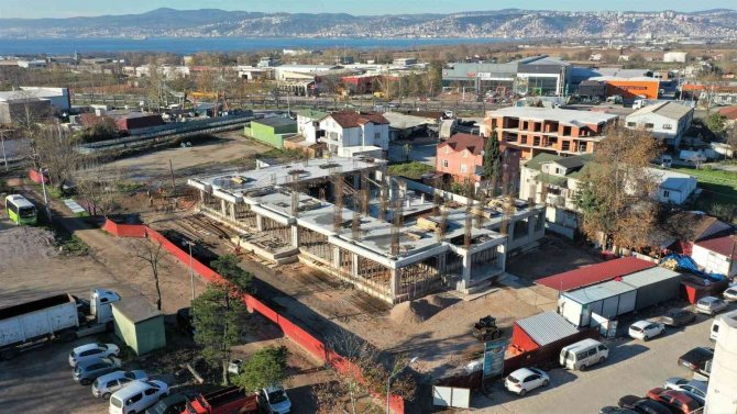 Başiskele’de Yeni Nesil Gençlik Merkezi Yapılıyor