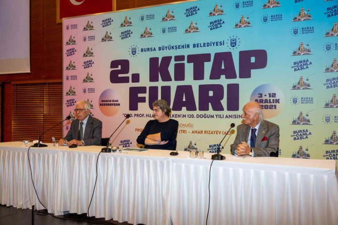 Bursa’da Ünlü Yazarlar Okurlarıyla Buluşuyor