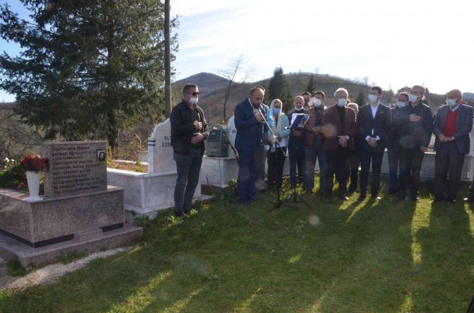 Ceren Özdemir, Vefatının İkinci Yılında Mezarı Başında Anıldı