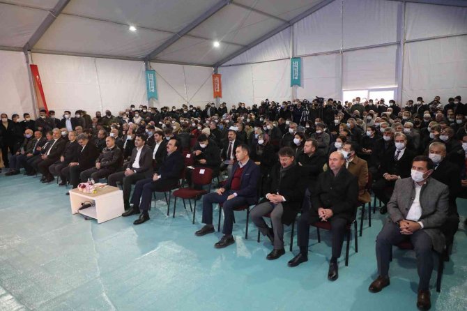 Bakan Kurum: “Yaptığımız Her Hizmeti Milletimiz İçin Hayata Geçiriyoruz”