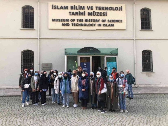 Öğrenciler Ayasofya Camii’ni Ziyaret Etti