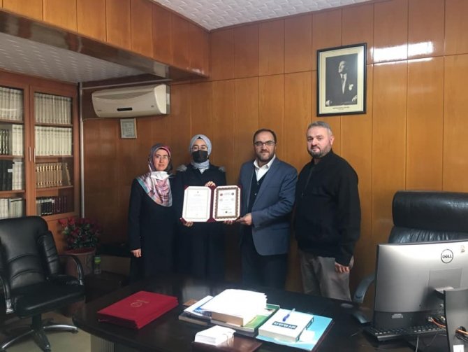 Gediz’de Hafızlık Eğitimini Tamamlayan 5 Öğrenciye, Hafızlık Belgeleri Verildi