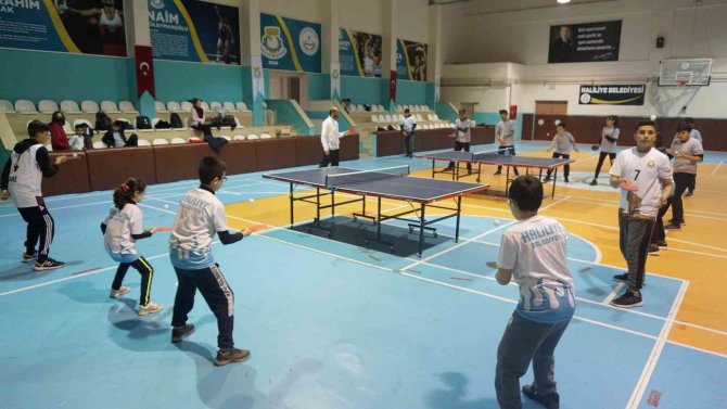 Haliliye’de Kış Spor Okullarına Yoğun İlgi
