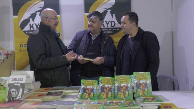 10 Yaşındaki Yazar İmza Gününde Okurlarıyla Buluştu