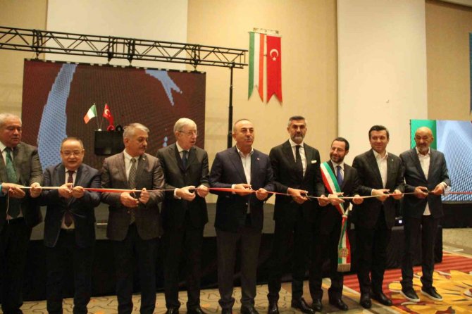 Çavuşoğlu: "İ̇talya İle 30 Milyar Dolar Hedefine Ulaşacağız"