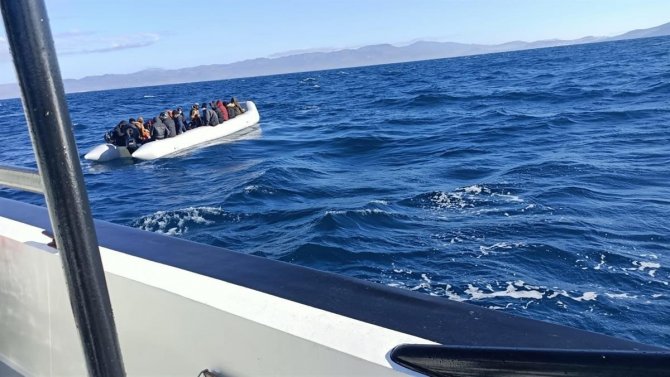 Yunanistan’ın Ölüme İttiği 52 Göçmen Kurtarıldı