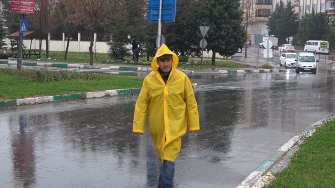 Kırklareli’nde Sağanak Yağış Etkili Oluyor