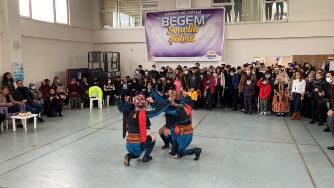 Kırşehir Belediyesinden "Gençlik Şöleni"