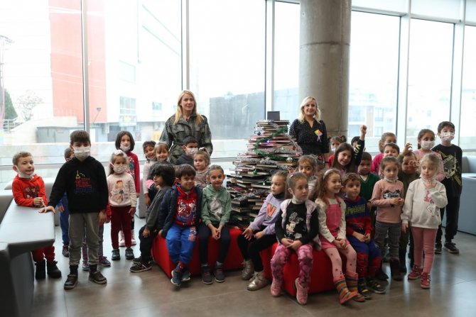 Miniklerden ‘Masal Saati’ Etkinliğine Yoğun İlgi