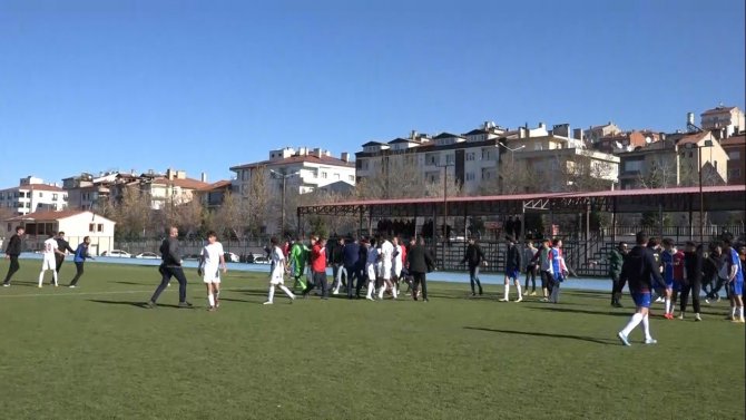 Futbol Maçında Gergin Anlar