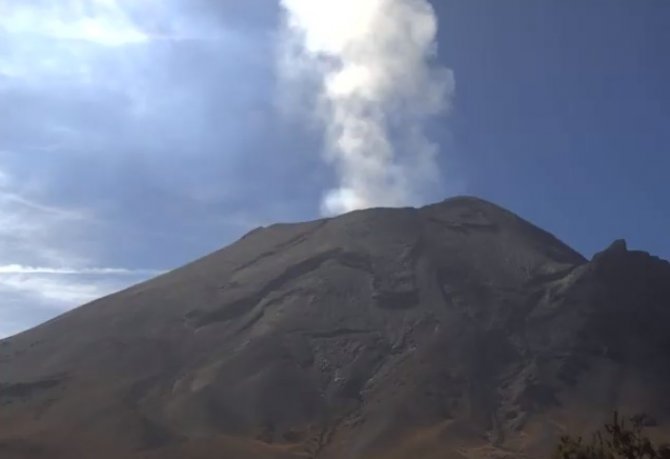 Popocatepetl Yanardağı’nda Patlamalar Devam Ediyor