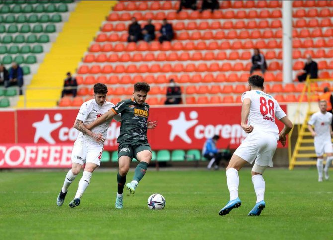 Spor Toto Süper Lig: Alanyaspor: 0 - Dg Sivaspor: 0 (İ̇lk Yarı)