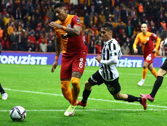 Spor Toto Süper Lig: Galatasaray: 2 - Altay: 2 (Maç Sonucu)