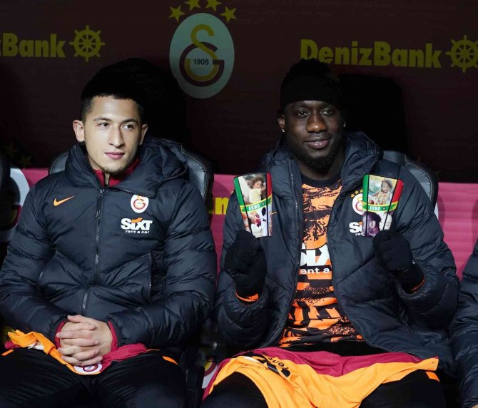 Spor Toto Süper Lig: Galatasaray: 0 - Altay: 1 (Maç Devam Ediyor)
