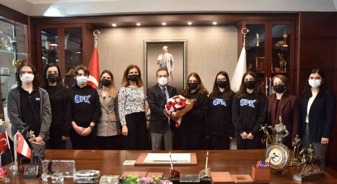 Başkan Ataç’tan Başarılı Öğrencilere Tebrik