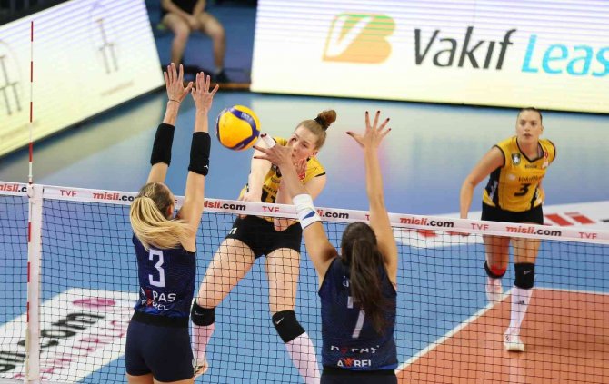 Vakıfbank, Aydın Bşb’ye Set Vermedi