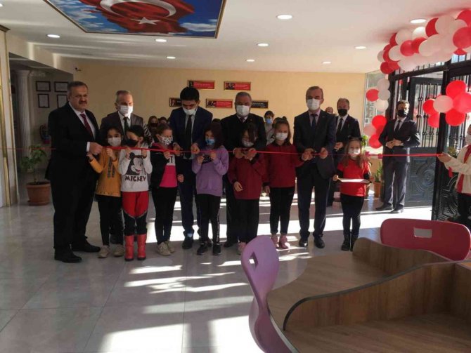 Kaymakam Coşgun’dan "Kütüphanesiz Okul Kalmasın" Açılışları Devam Ediyor