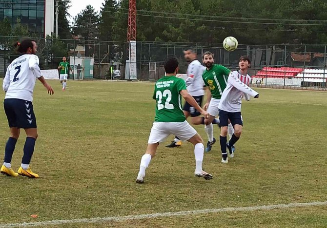 Şuhut Hisarspor: 2 - Afyonkarahisar Demirspor:1