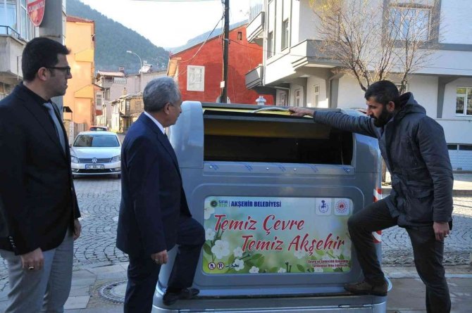 Akşehir Belediyesinden Bir İlk Daha Yeni Nesil Çöp Konteynerleri Hizmette