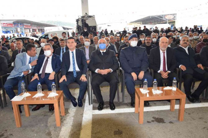 Kumluca Toptancı Hali Düzenlenen Törenle Açıldı