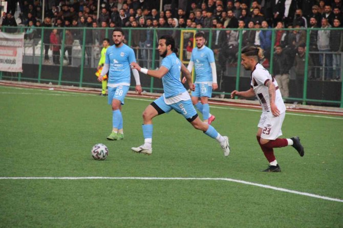 Bal: Fırat Üniversitesi: 4 - Kovancılarspor: 1