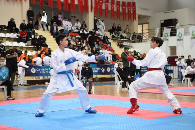 Çayırova’da Karete Rüzgarı