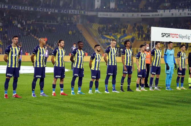 Szalai 3 Maç Sonra 11’de