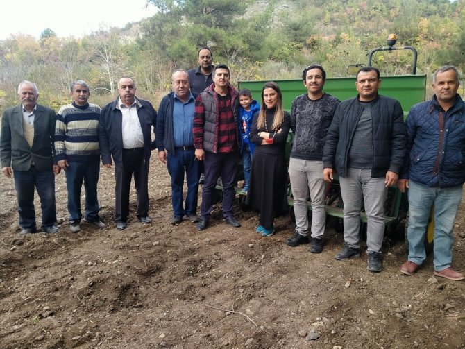 Erzin’de Ata Tohumu Karakılçık Buğdayı Toprakla Buluştu
