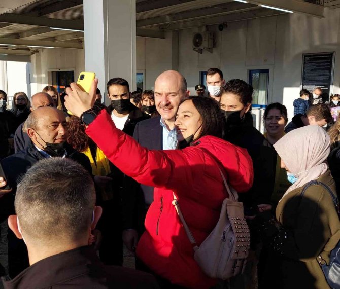 Bakan Soylu’ya Z Kuşağı Sevgisi