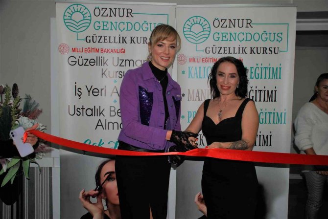 Kadın İstihdamına ’Güzel’ Katkı: Eğitim Verip Meslek Sahibi Yapacaklar