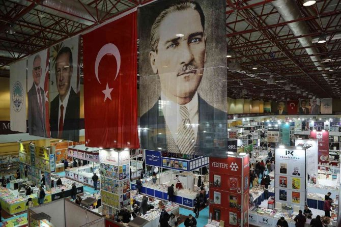 Kayseri Kitap Fuarı’na Ziyaretçi Akını