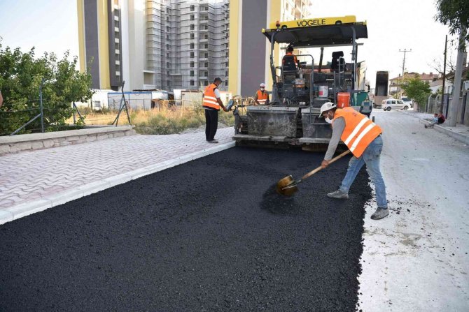 Selçuklu’da Asfalt Çalışmaları Sürüyor