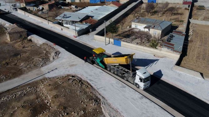 Selçuklu’da Asfalt Çalışmaları Sürüyor